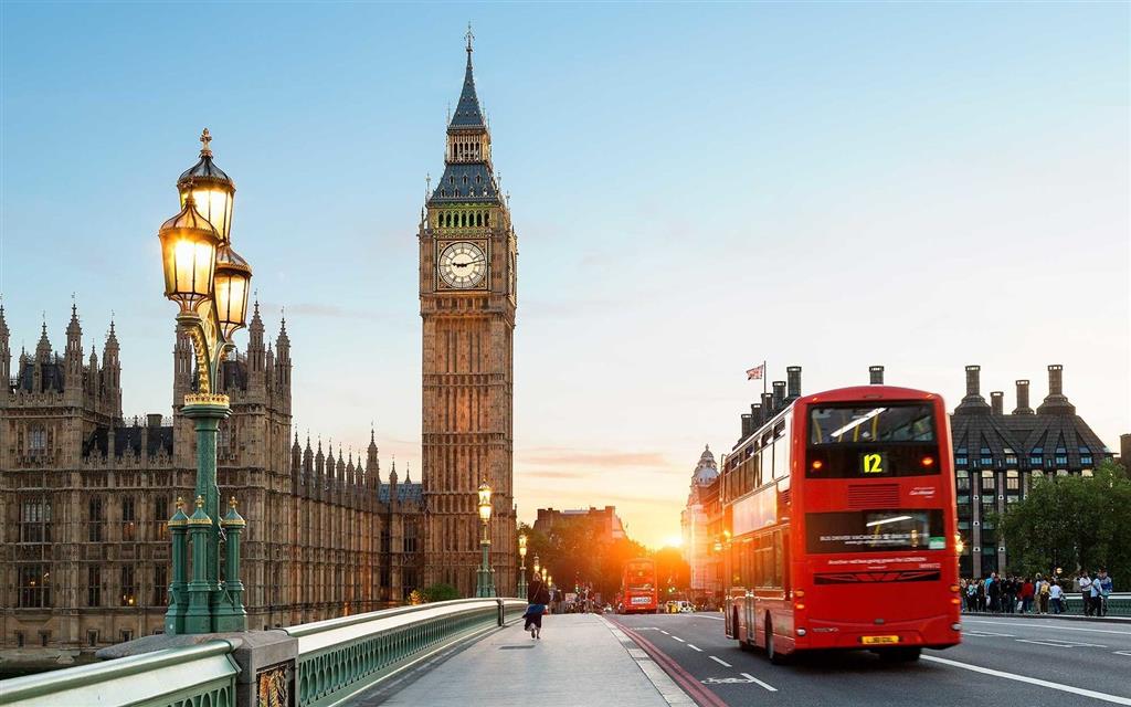 Đồng hồ Big Ben l&agrave; 1 trong những c&ocirc;ng tr&igrave;nh nổi bật tại London