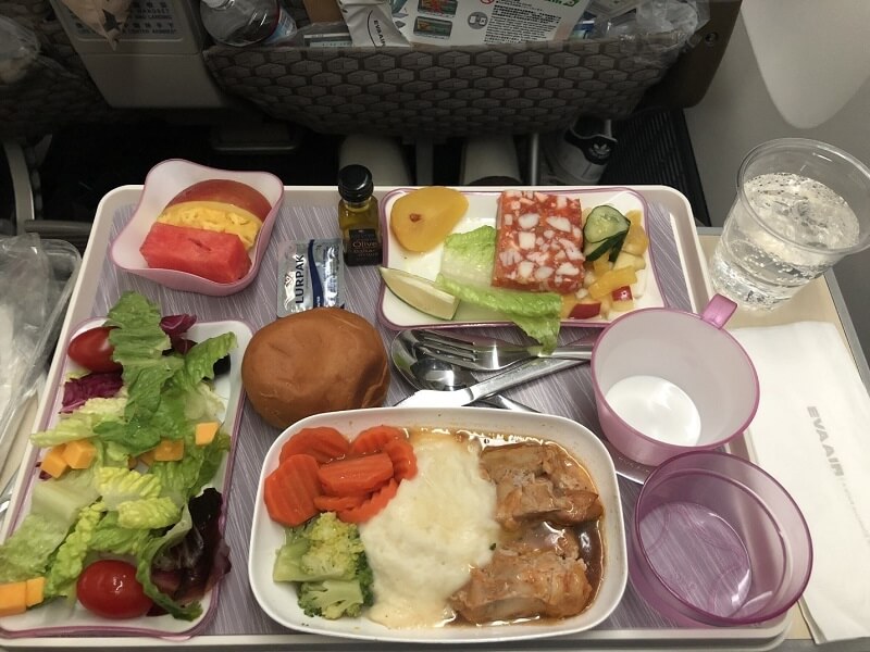 Một suất ăn phục vụ trên EVA Air Một suất ăn phục vụ trên EVA Air