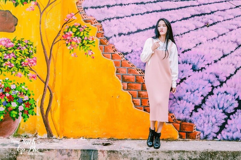 Đường sách Buôn Ma Thuột là địa điểm check in mới của giới trẻ khi tới Buôn Ma Thuột Đường sách Buôn Ma Thuột là địa điểm check in mới của giới trẻ khi tới Buôn Ma Thuột