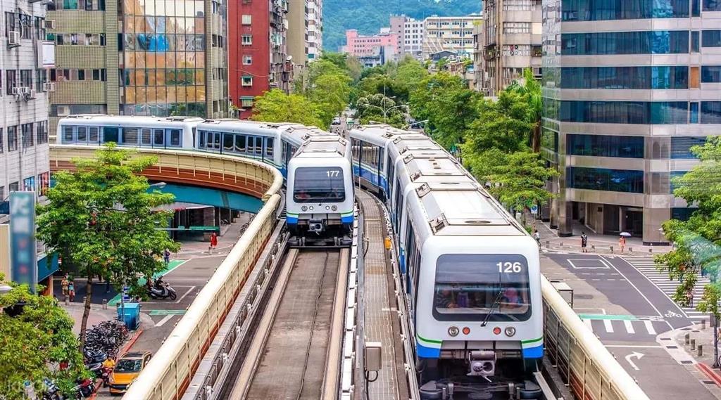 Bạn có thể di chuyển bằng MRT để tiết kiệm chi phí du lịch Bạn có thể di chuyển bằng MRT để tiết kiệm chi phí du lịch