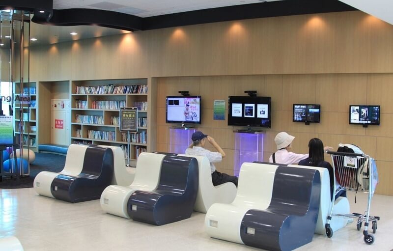 Phòng đọc sách điện tử tại sân bay Đào Viên Phòng đọc sách điện tử tại sân bay Đào Viên
