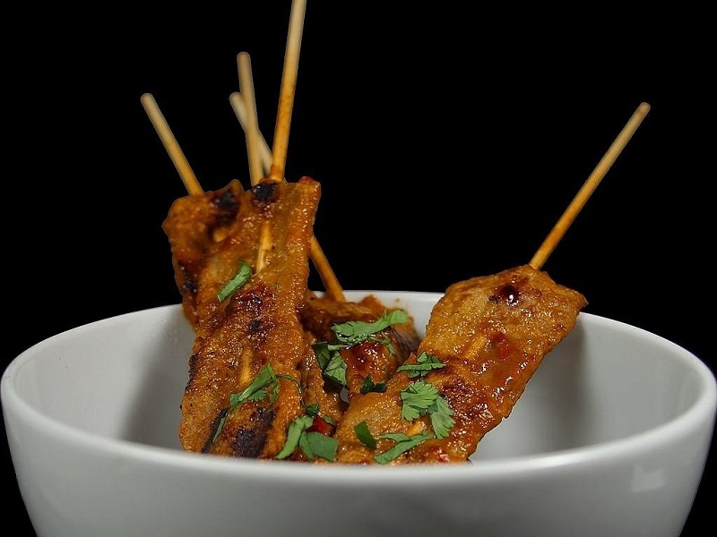 Thịt xiên nướng Satay là quốc thực của Indonesia
