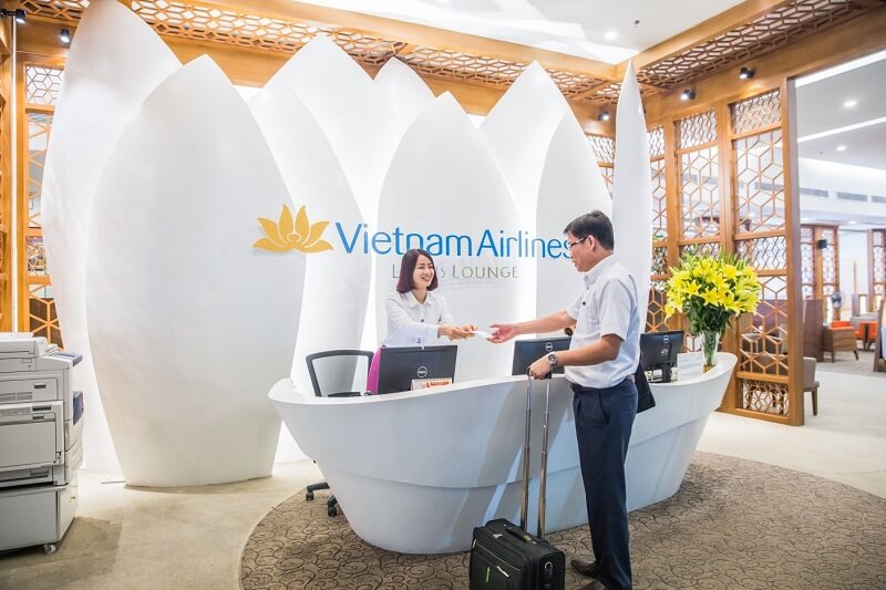 Ph&ograve;ng chờ B&ocirc;ng Sen V&agrave;ng d&agrave;nh ri&ecirc;ng cho c&aacute;c h&agrave;nh kh&aacute;ch hạng Thương gia