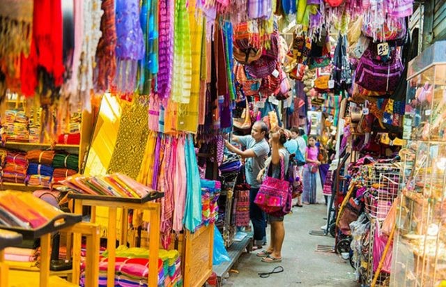 Chợ Chatuchak luôn nhộn nhịp người mua kẻ bán Chợ Chatuchak luôn nhộn nhịp người mua kẻ bán