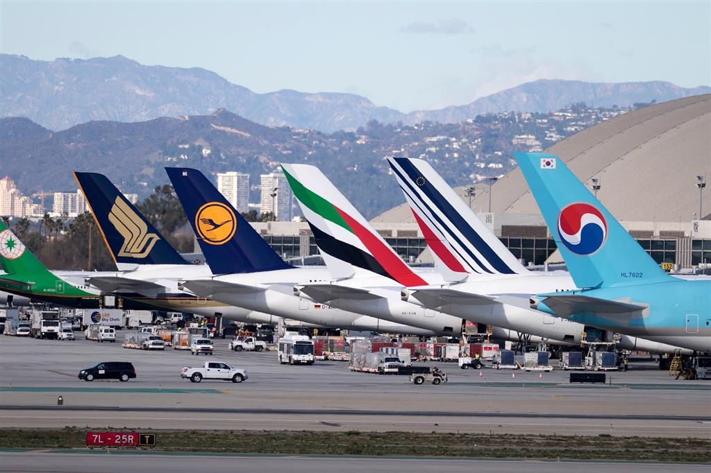 Có nhiều hãng hàng không đang khai thác hành trình đi Los Angeles Có nhiều hãng hàng không đang khai thác hành trình đi Los Angeles