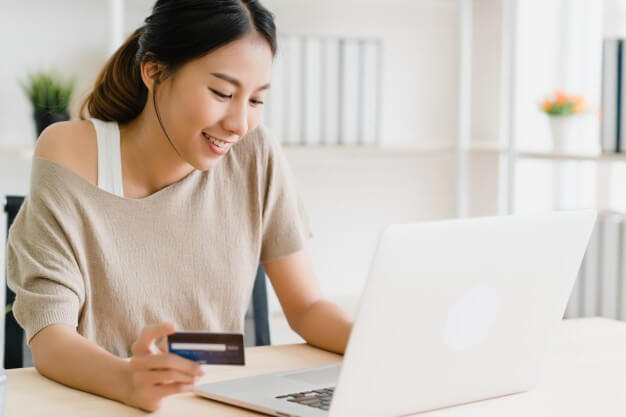 Đặt vé máy bay qua đại lý sẽ giúp bạn “thảnh thơi” hơn Đặt vé máy bay qua đại lý sẽ giúp bạn “thảnh thơi” hơn