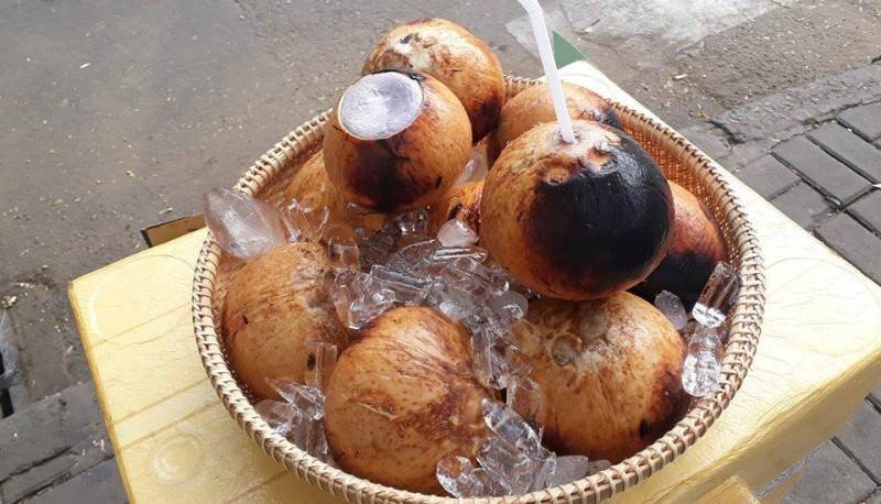 Dừa nướng hấp dẫn Dừa nướng hấp dẫn