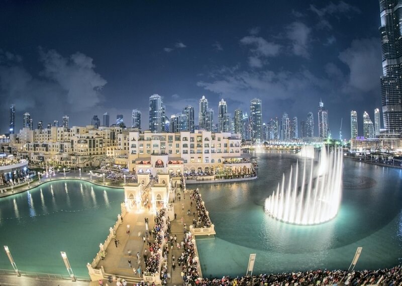 Show nhạc nước xuất sắc phía trước Burj Khalifa