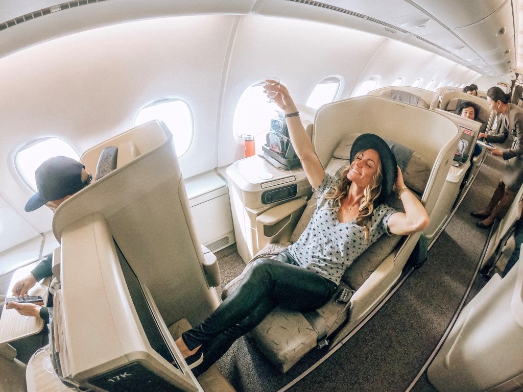 Ghế hạng Thương gia trên máy bay Asiana Airlines Ghế hạng Thương gia trên máy bay Asiana Airlines