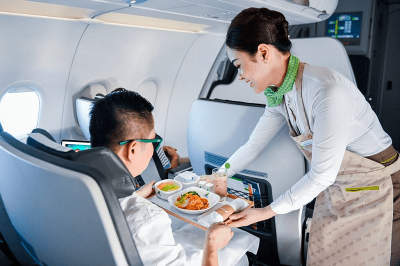 Bamboo Airways phục vụ suất ăn miễn ph&iacute; cho h&agrave;nh kh&aacute;ch