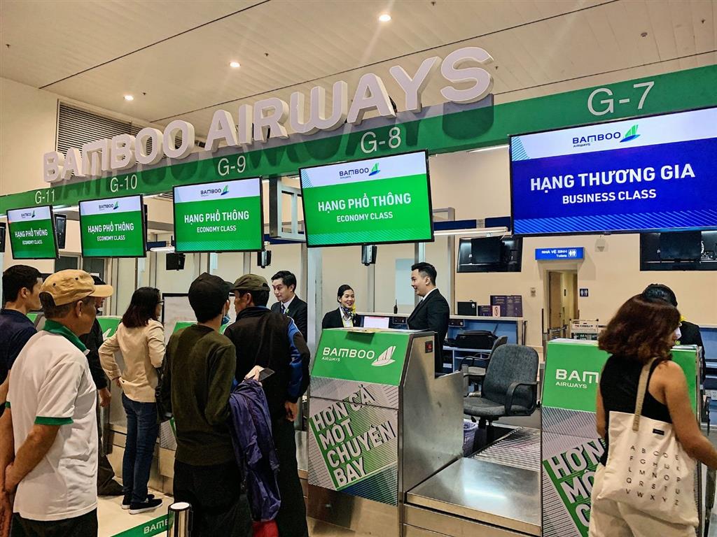 Khách bị trễ chuyến bay có thể tiếp tục hành trình trên chuyến bay kế tiếp Khách bị trễ chuyến bay có thể tiếp tục hành trình trên chuyến bay kế tiếp