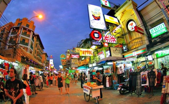Khu phố Khao San lung linh khi về đêm Khu phố Khao San lung linh khi về đêm