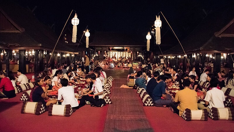 Khantoke lại mang đến một trải nghiệm ẩm thực hoàn toàn khác biệt Khantoke lại mang đến một trải nghiệm ẩm thực hoàn toàn khác biệt