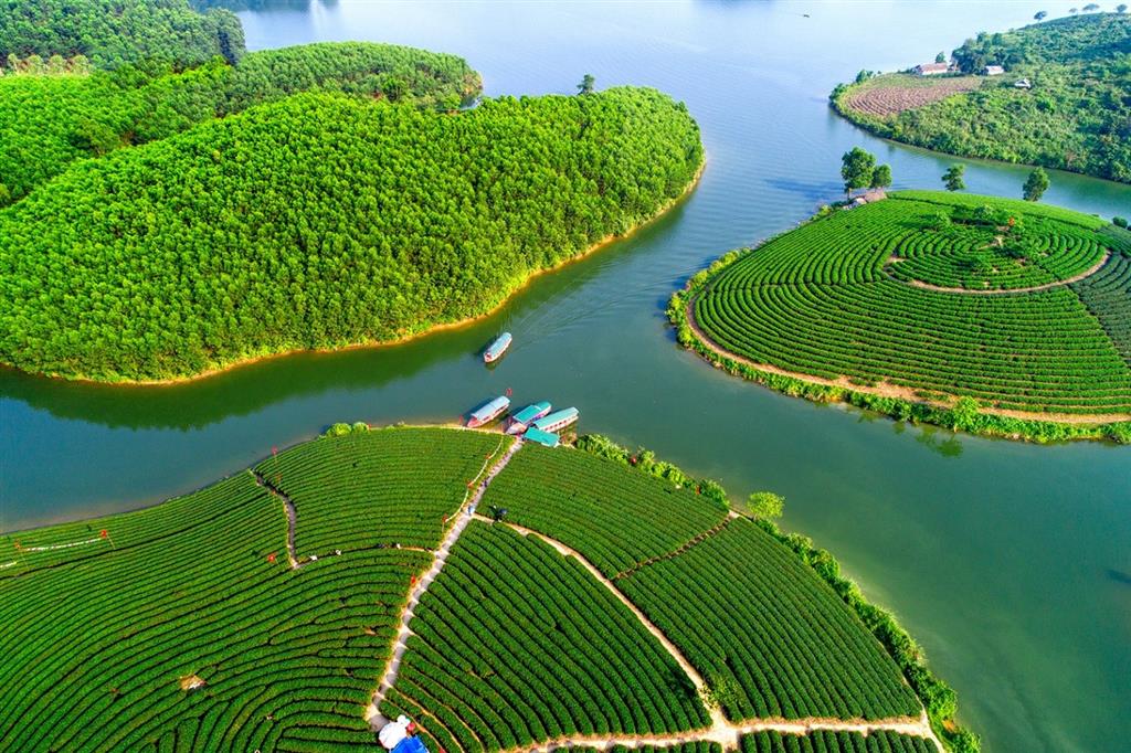 Thanh H&oacute;a l&agrave; v&ugrave;ng đất với thi&ecirc;n nhi&ecirc;n v&ocirc; c&ugrave;ng tươi đẹp