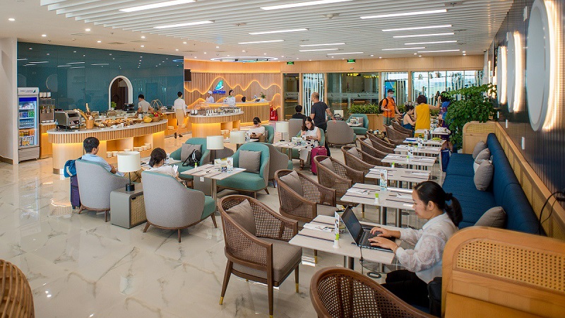 Ph&ograve;ng chờ VIP d&agrave;nh cho kh&aacute;ch hạng thương gia của Bamboo Airways