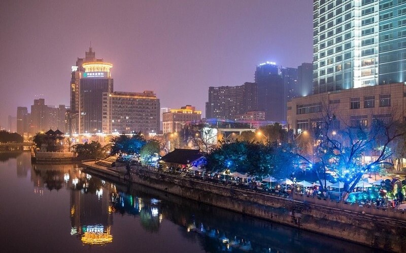 Lan Quế Phường bên bờ sông Cẩm Giang Lan Quế Phường bên bờ sông Cẩm Giang