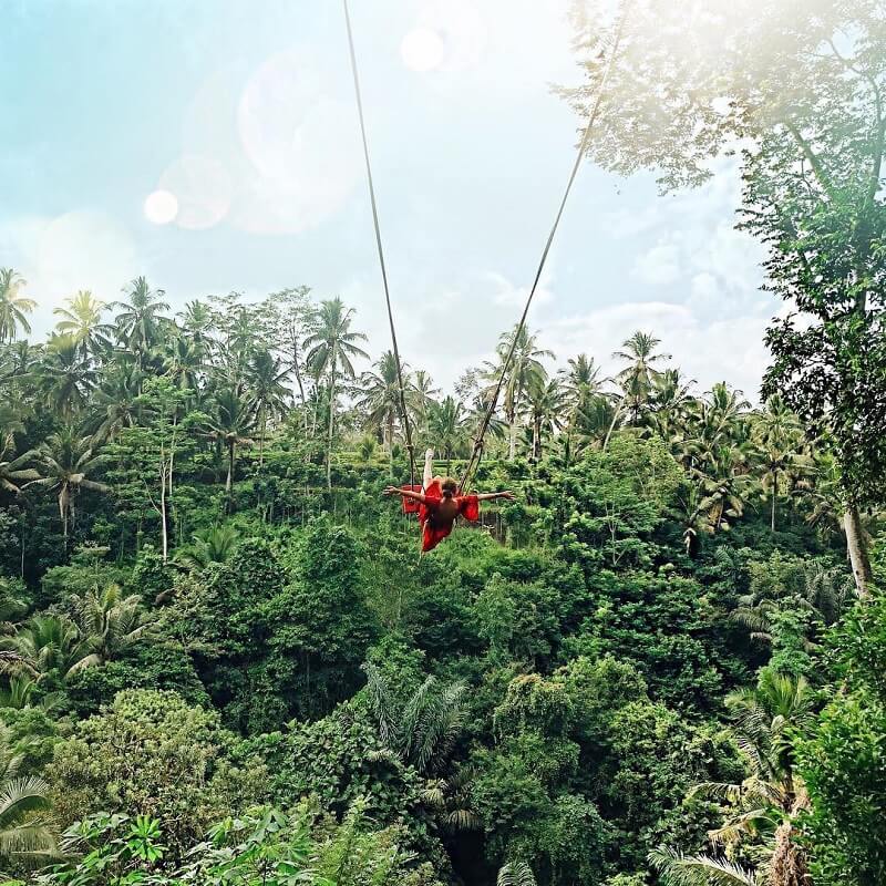Swing là trò chơi mà ai cũng muốn thử một lần khi tới Bali Swing là trò chơi mà ai cũng muốn thử một lần khi tới Bali