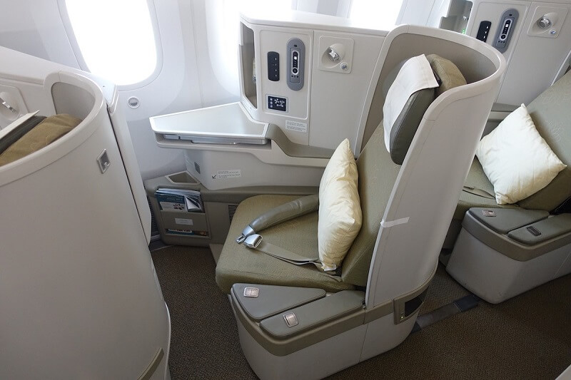 Ghế ngồi hạng Thương gia trên Vietnam Airlines Ghế ngồi hạng Thương gia trên Vietnam Airlines