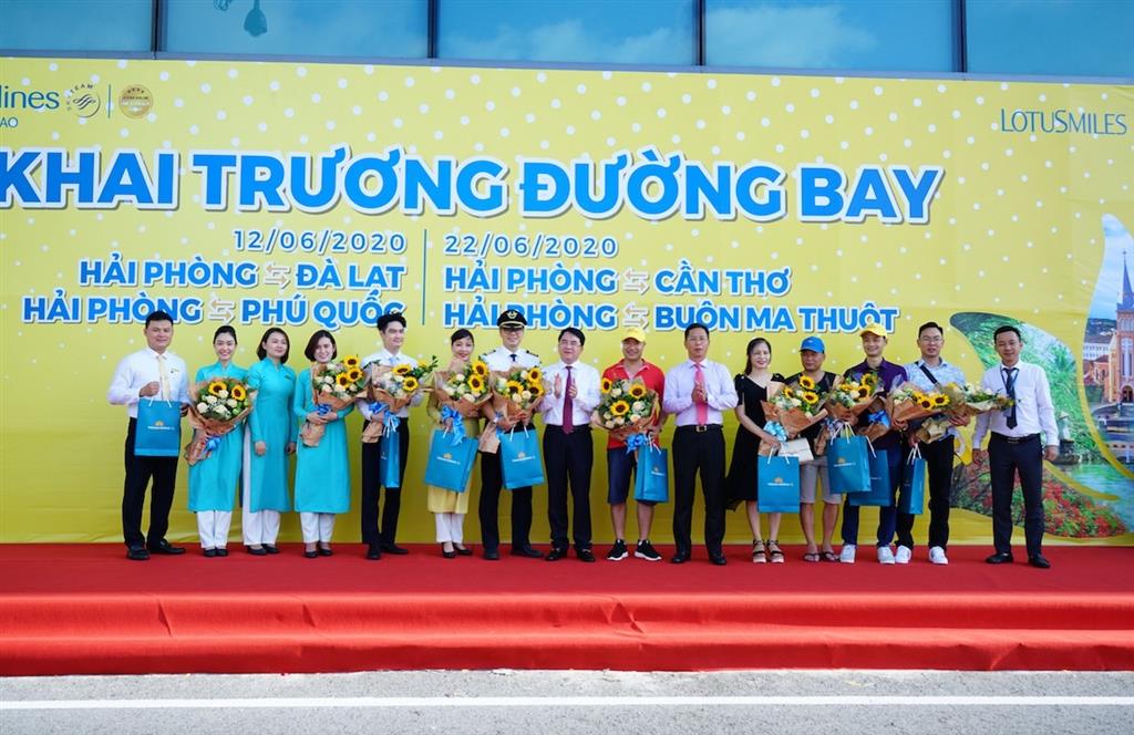 Vietnam Airlines khai trương đường bay mới Vietnam Airlines khai trương đường bay mới